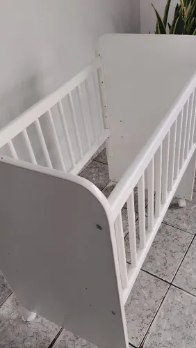 Mini berço com colchão 