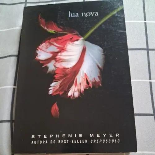 livro Lua Nova Stephenie Meyer