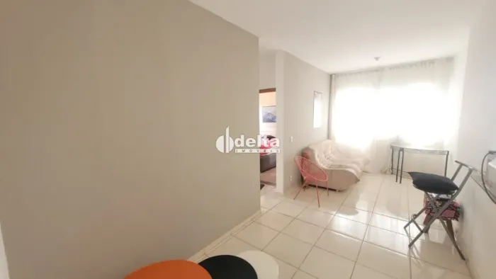 Apartamento com 2 quartos disponível para venda no bairro Dona Zulmira em Uberlândia-MG