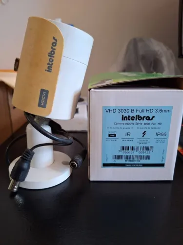 Kit de 4 câmeras Intelbras Full HD + fonte de alimentação + microfone profissional