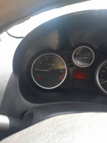 Peugeot 207 X-line 1.4 Flex 8V 5P 2010