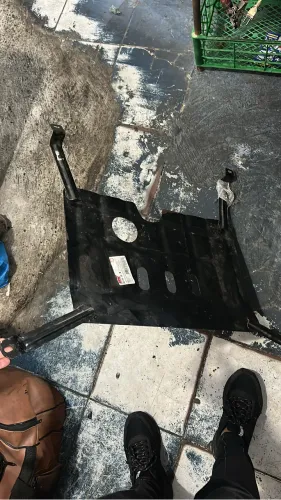 Grade protetora de Carter de Fiat Punto disponível