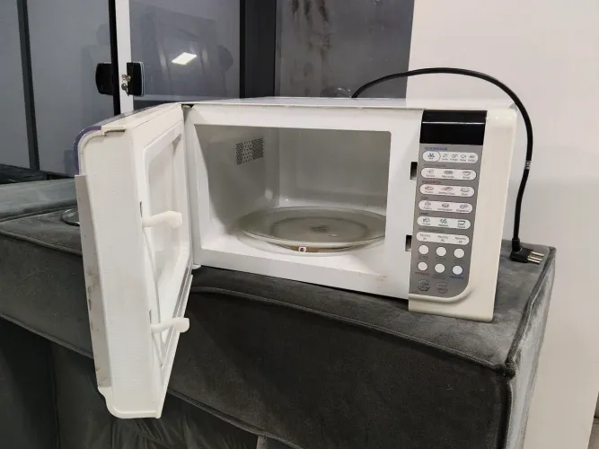 Vende-se microondas usado
