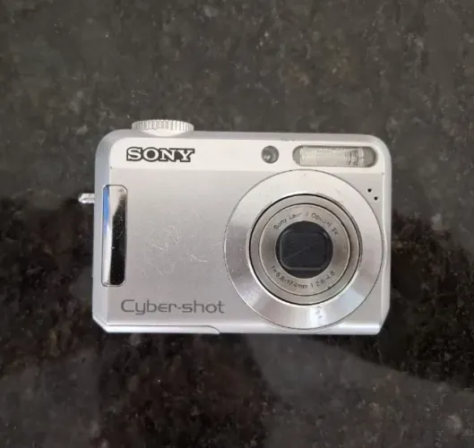 Sony Cybershot DSC-S650 - 7.2MP e 3x de zoom - Frete Grátis