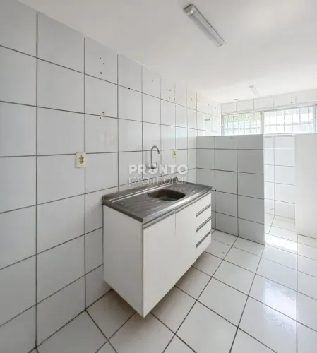 Apartamento com 2 quartos em Alberto Maia