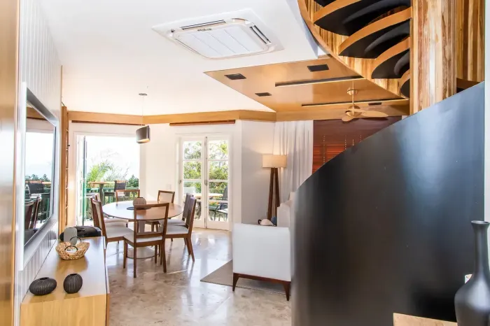Apartamento duplex à venda e locação no Condomínio Costa Verde Tabatinga em Caraguatatuba
