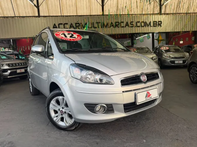 Fiat Idea Attractive 1.4 Fire Flex 8V 5P 2012