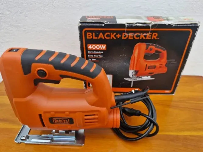 Serra tico-tico Black+Decker JS-10-BR