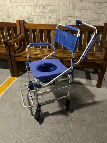 Cadeira de banho em Alumínio 55cm (NOVA)