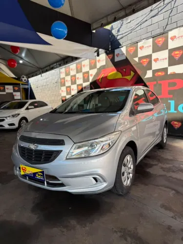 Chevrolet Onix Hatch LS 1.0 8V Flex Power Mec. 4P 2015