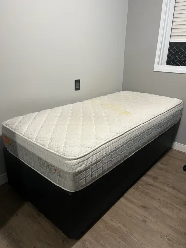 Cama de solteiro - Colchão + Box!