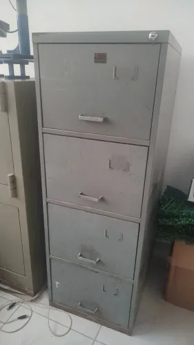 Armário de Aço com gavetas para escritório 