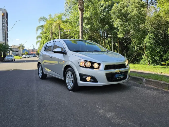 Chevrolet Sonic HB LT 1.6 16V Flexpower 5P Mec. 2014