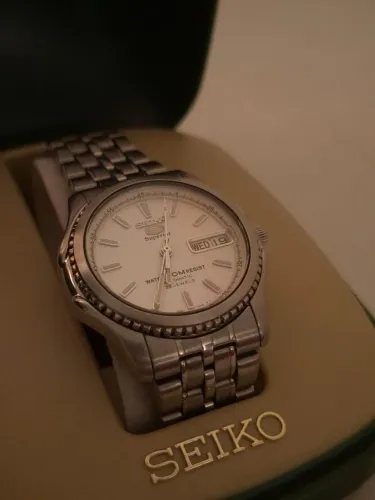 Seiko 5 Superior