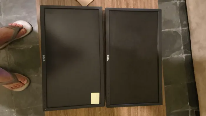 Monitores Dell com defeito 21"