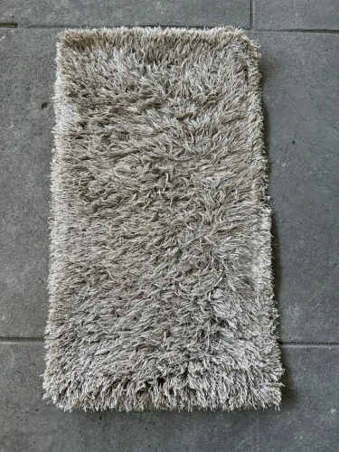 Tapete peludo Aconchegante 60 cm X 110 cm