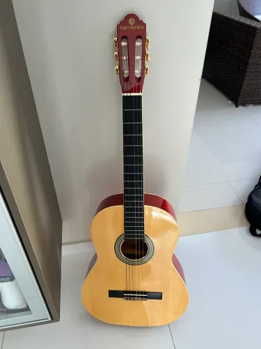 Vendo violão clássico harmônics novo 