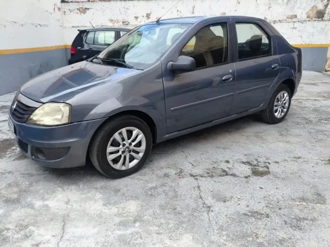 Renault Logan Expression Hi-flex 1.6 16V 4P AUT 2012