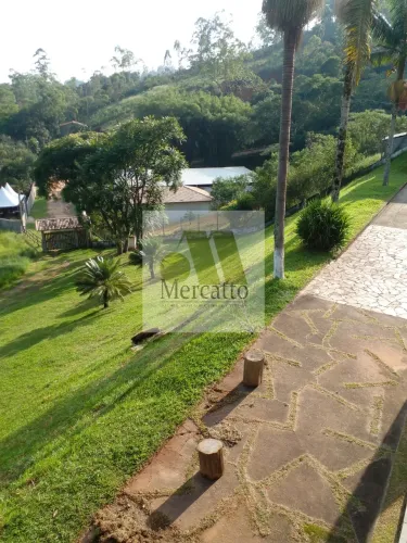 Chácara em Lagoa - Itapecerica da Serra