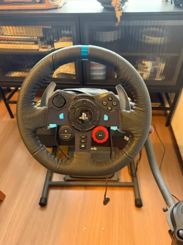 Volante Logitech g29 + câmbio driving force shifter + cockpit veloce v3 
