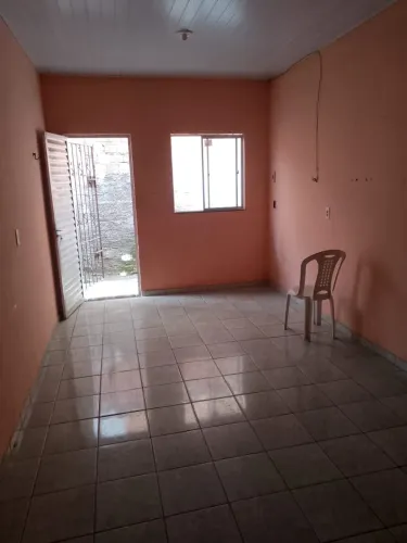 Alugo kitnet próximo ao shopping Metrópole