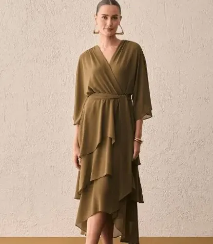 Vestido transpassado de crepe verde oliva
