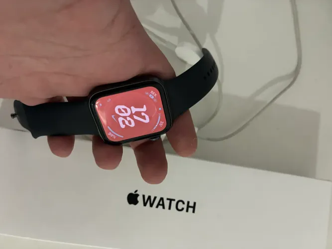 Apple Watch SE - 44mm