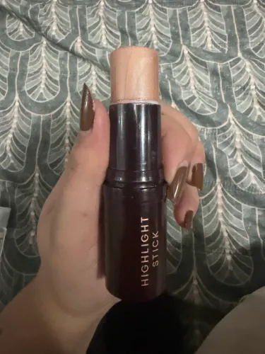 Highlight Stick Gold Glow da linha Mariana Saad by Océane