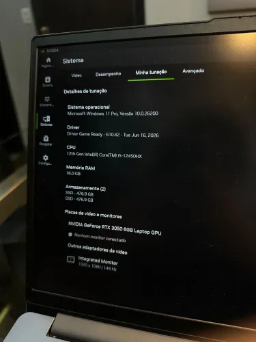 Lenovo Essential 