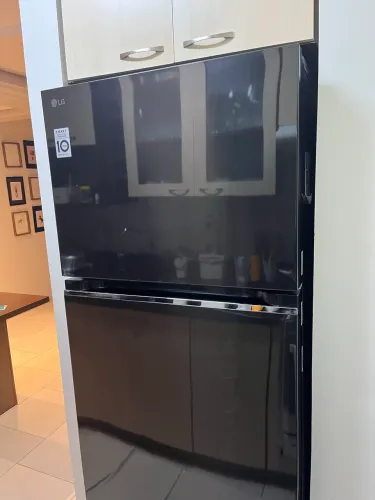 Geladeira Preta LG Smart Inverter 395 L