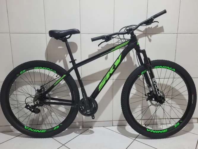Bicicleta Aro 29x17 SKY Quadro Alumínio (NOVA)