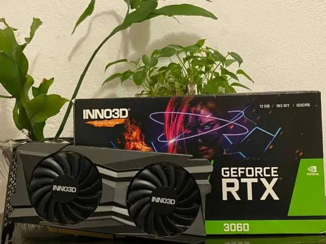 Placa de Vídeo Inno3D RTX 3060 12Gb (Praticamente Nova!)