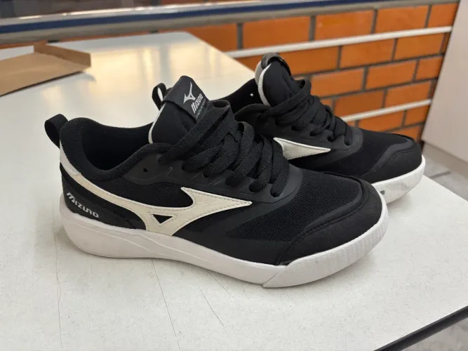 Mizuno Edo Cross Street Mesh