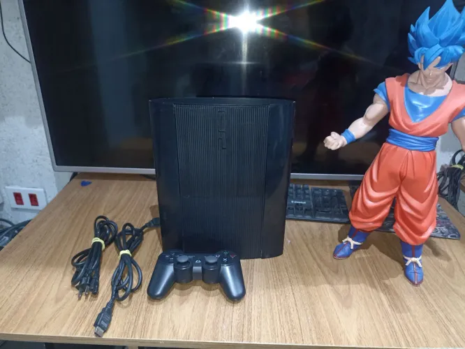 PlayStation 3 Super Slim 320GB - Perfeito Estado