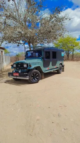 Toyota Band.Jipe Capota de Lona Diesel 1990