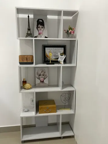 Vendo linda estante