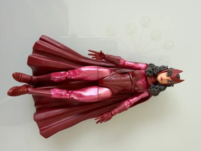 Feiticeira escarlate Marvel legends