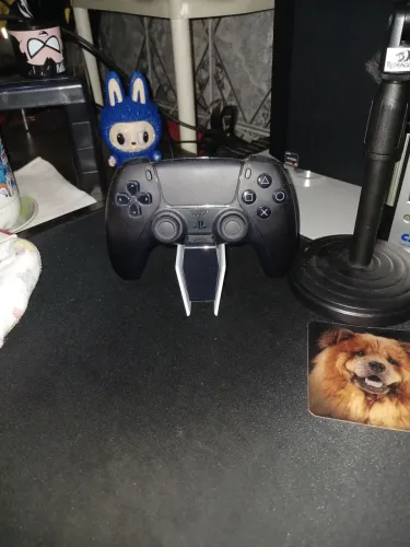 Vendo controle original de Playstation 5 com base de carregamento para dois controles.