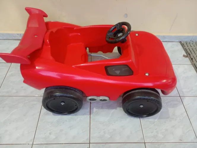 Carrinho de criança pedalar