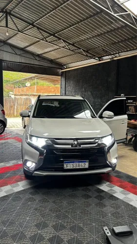 Mitsubishi Outlander 3.0/ GT 3.0 V6 Aut. 2016