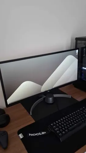 Monitor LG Ultrawide FullHD Plus 29 polegadas 75hz de atualização de tela.