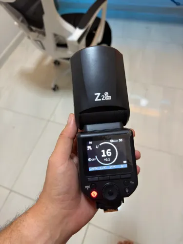 Flash Neewer Z2 pro com defeito