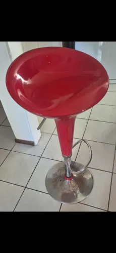 banqueta giratória com regulação de altura