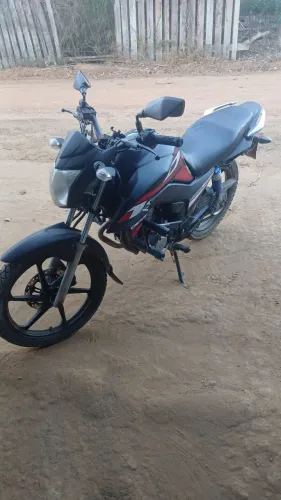 Titan 160