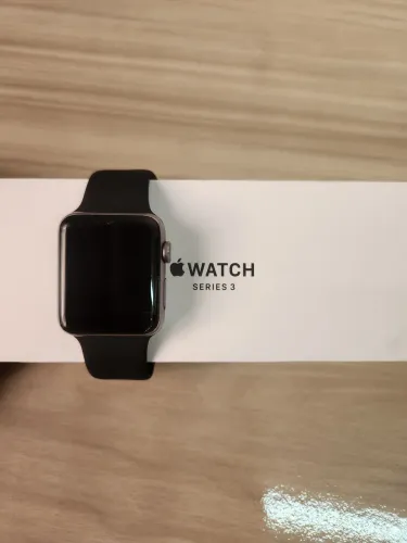 Apple Watch Series 3 42mm com defeito
