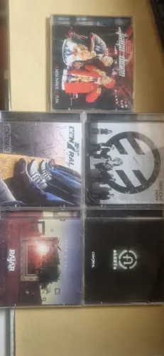 Vendo estes cds originais