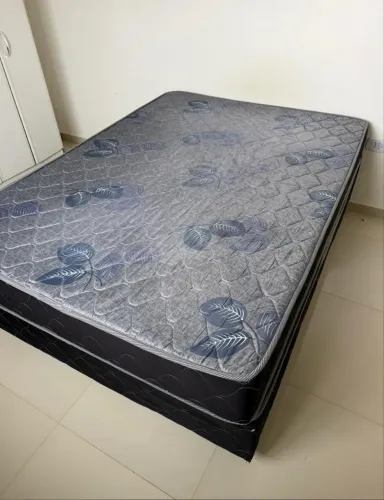 CAMA BOX + COLCHÃO CASAL - EXCELENTE ESTADO