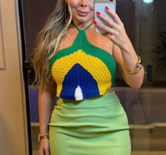 CROPPED FRENTE ÚNICA EM TRICÔ - TEMA BRASIL 