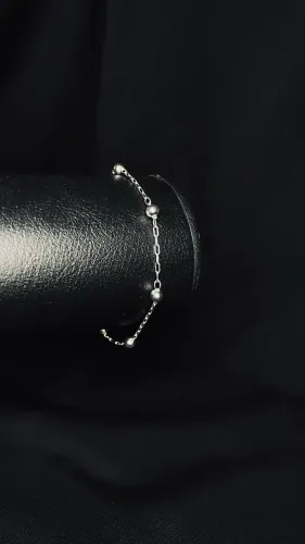 Pulseira de prata de bolinhas
