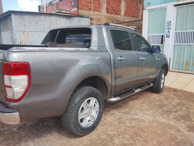 Ford Ranger Limited 3.2 20V 4X4 CD Aut. Dies. 2015